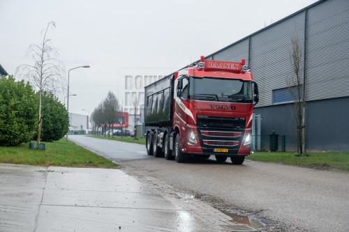 Volvo FH16-750 8x4WS 25